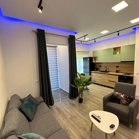 Sunflower Apartment Tirana Buitenkant foto