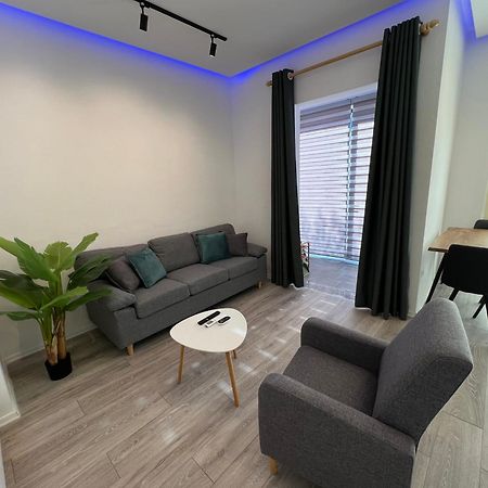 Sunflower Apartment Tirana Buitenkant foto