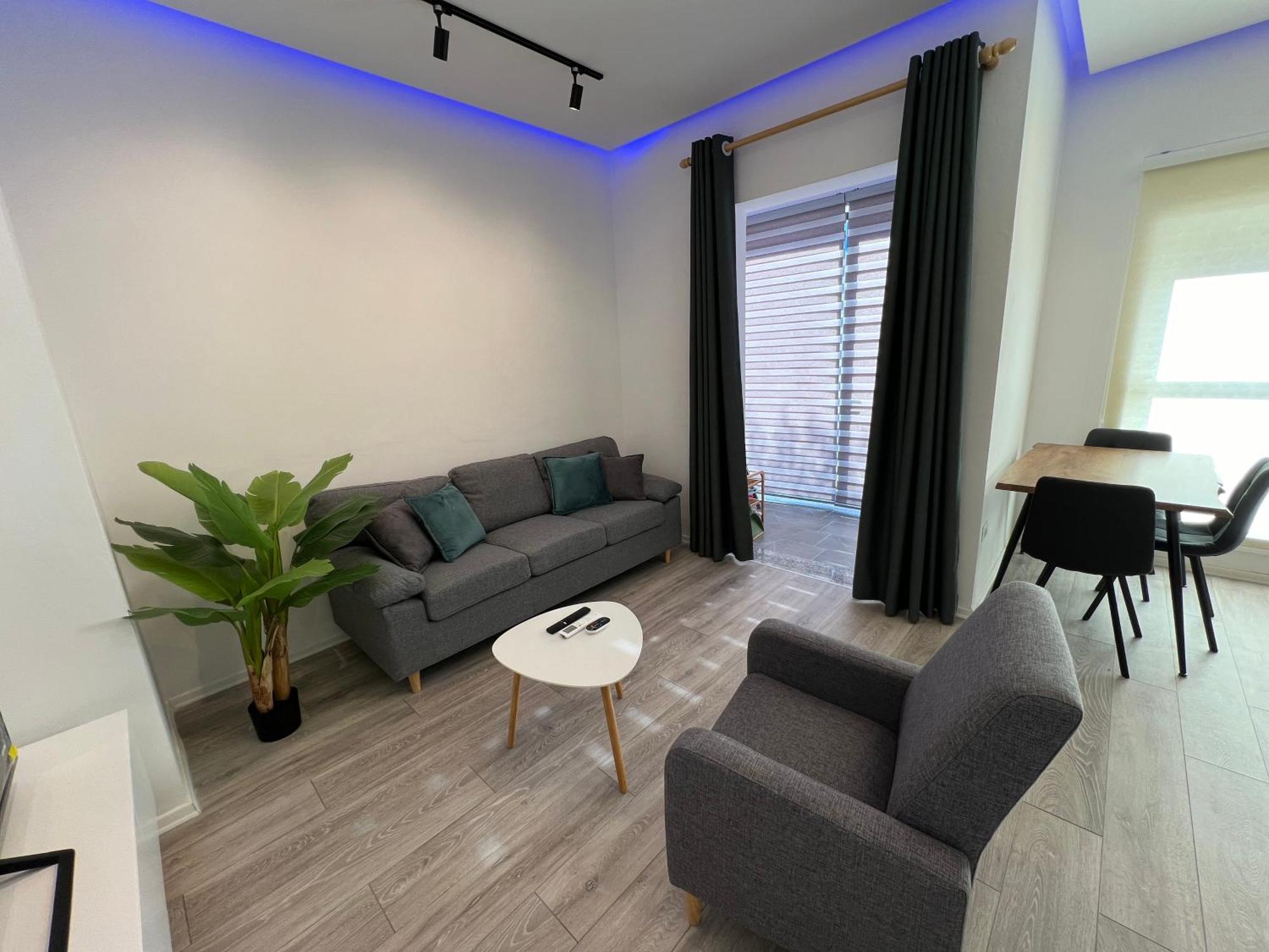 Sunflower Apartment Tirana Buitenkant foto